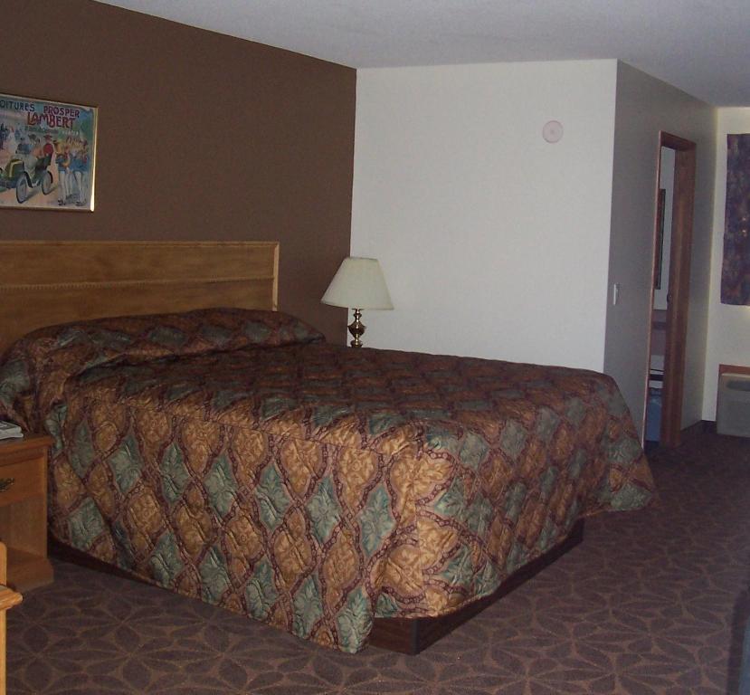 Model A Inn Кранбрук Екстер'єр фото